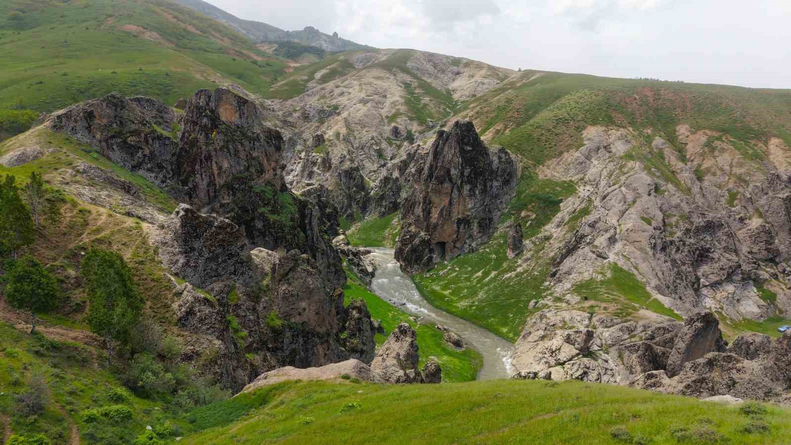 Muş’un saklı cenneti Kızılağaç Kanyonu doğaseverleri bekliyor 6 musun sakli cenneti kizilagac kanyonu dogaseverleri bekliyor 2 1TpqwWNp