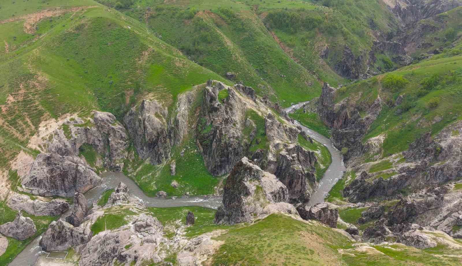 Muş’un saklı cenneti Kızılağaç Kanyonu doğaseverleri bekliyor 7 musun sakli cenneti kizilagac kanyonu dogaseverleri bekliyor 3 fNGtYrFP