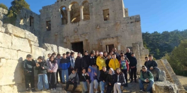 mut-alahan-manastiri-yerli-ve-yabanci-turistlerin-ilgi-noktasi-oldu-r4Navxal.jpg