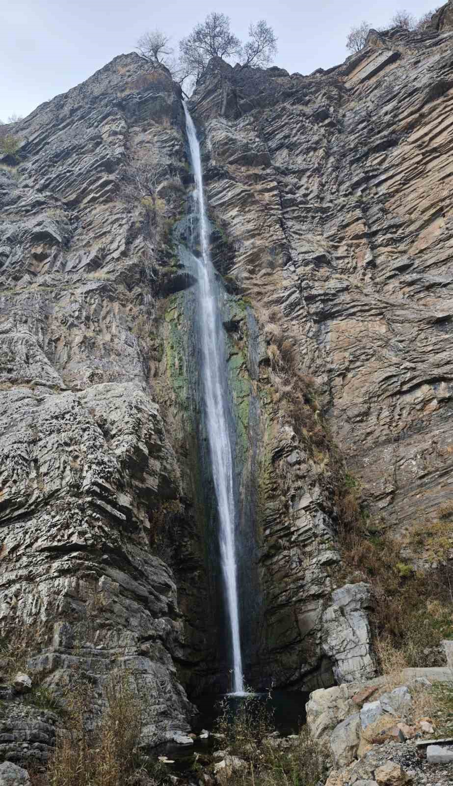 Mutki’nin saklı cenneti Gümüşkanat Şelalesi hayranlık uyandırıyor 10 mutkinin sakli cenneti gumuskanat selalesi hayranlik uyandiriyor 6 rTXLRf3y