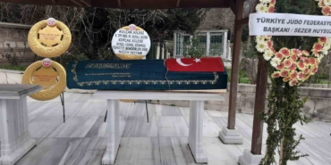 muzaffer-ilicak-son-yolculuguna-ugurlandi-s5O2KdIn.jpg