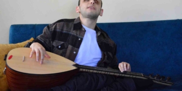 muzik-aski-engellerini-asti-caldigi-enstrumanlarla-hayata-tutunuyor-MLtbzImB.jpg