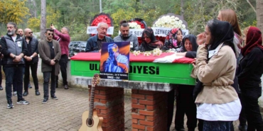 muzisyen-riza-tamer-sisman-akyakada-topraga-verildi-PJhxdTlO.jpg