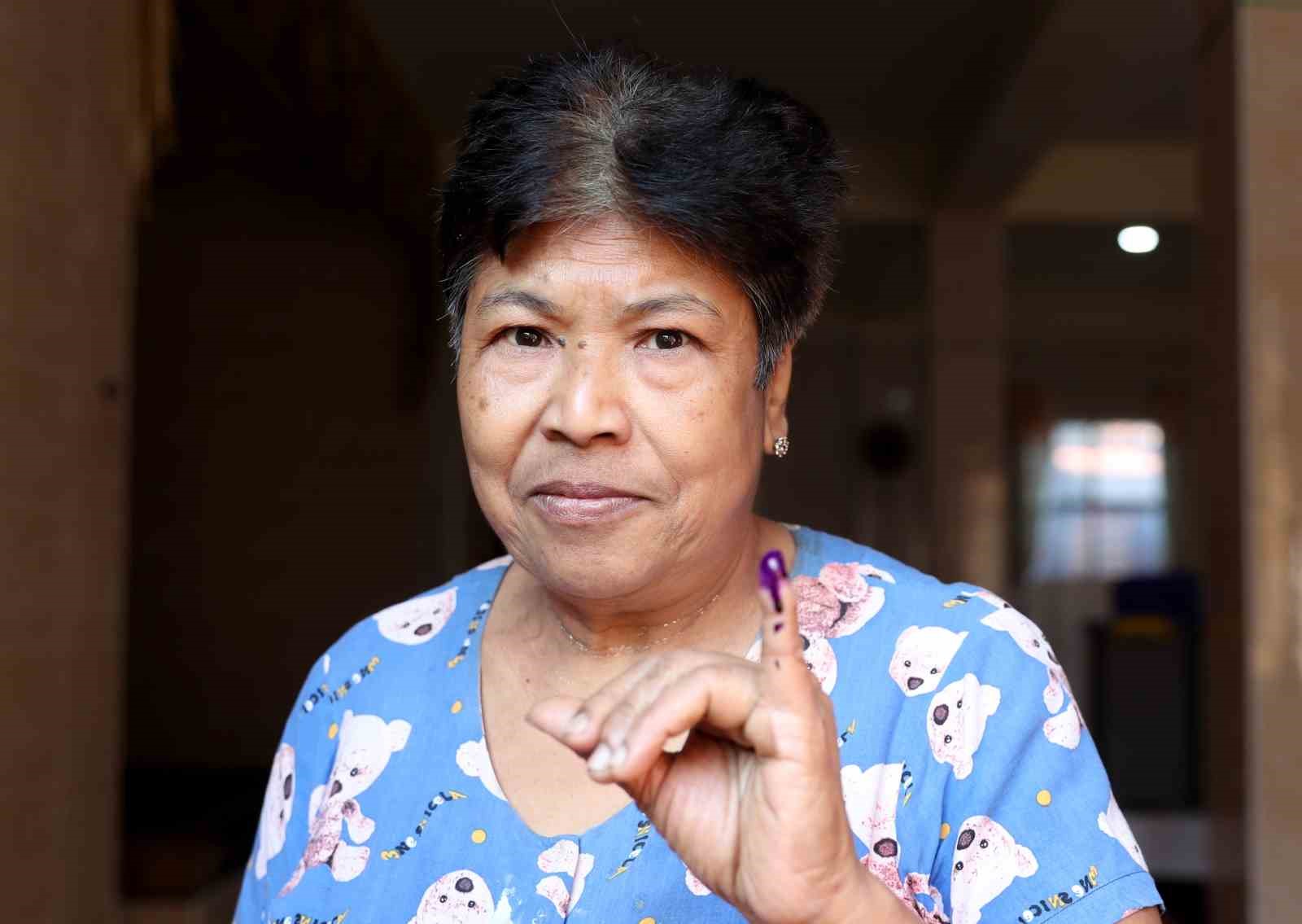 myanmarda halk parlamento seciminin ikinci turu icin sandik basinda 10 iSNXPNDF