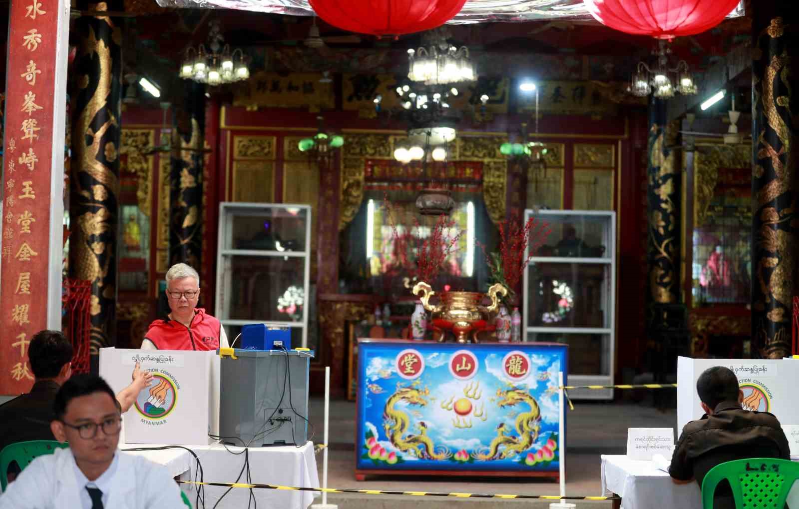 myanmarda halk parlamento seciminin ikinci turu icin sandik basinda 8 uTNfvLmw
