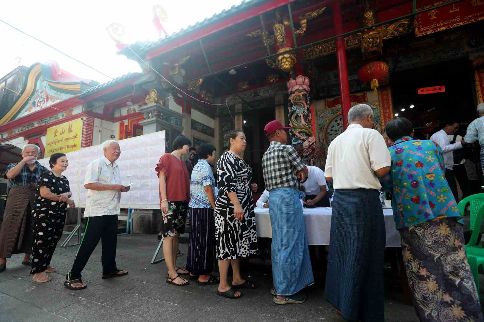 myanmarda halk parlamento seciminin ikinci turu icin sandik basinda 9 2hebP9Wy
