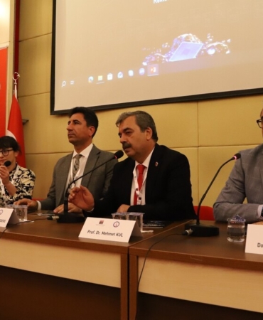 nadir-toprak-elementleri-calistayi-bilim-dunyasini-kutahyada-bulusturdu-glsVNJt2.jpg