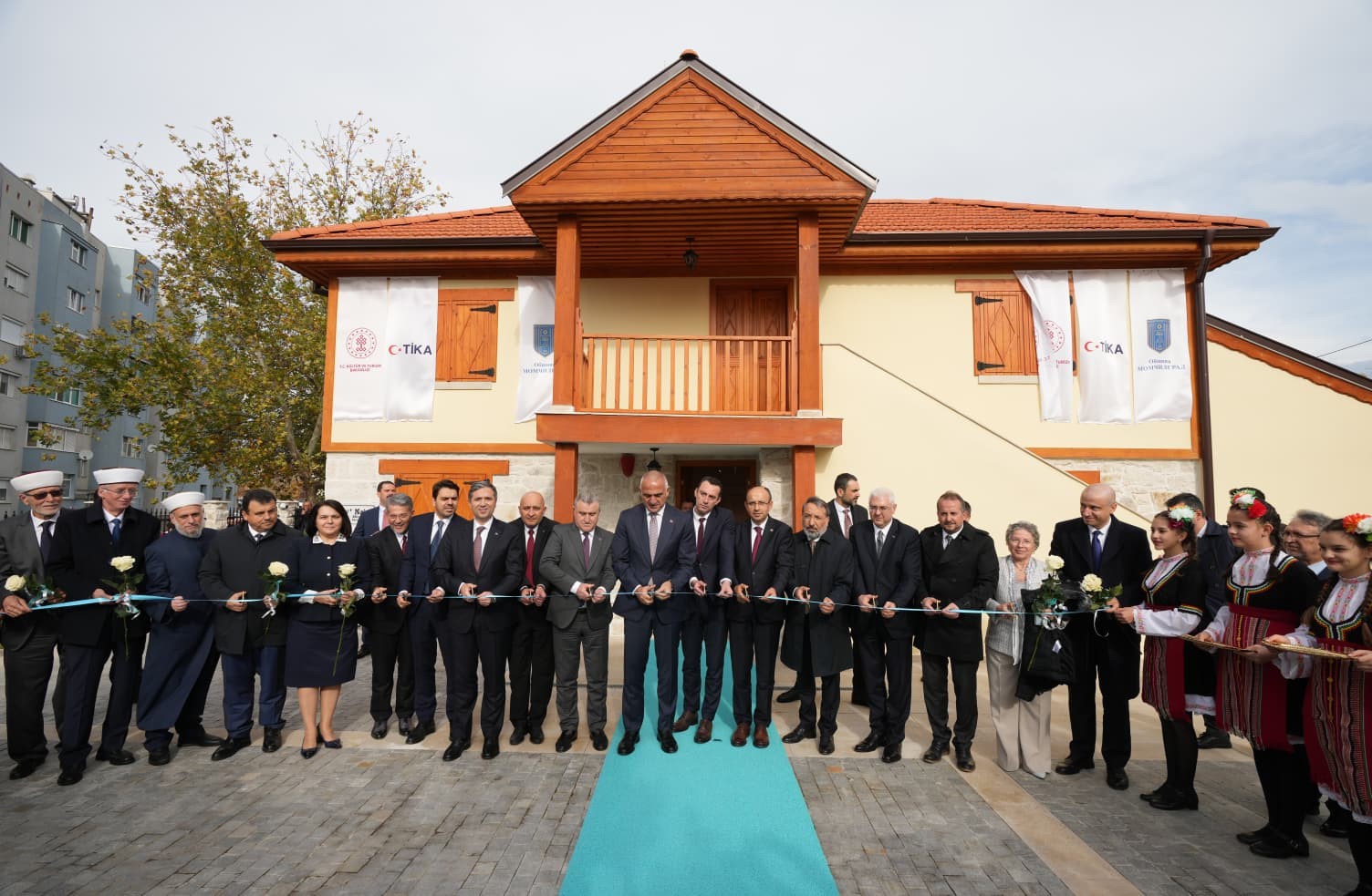 naim suleymanoglunun dogdugu ev restorasyon calismasinin ardindan acildi 2 459GFz6w