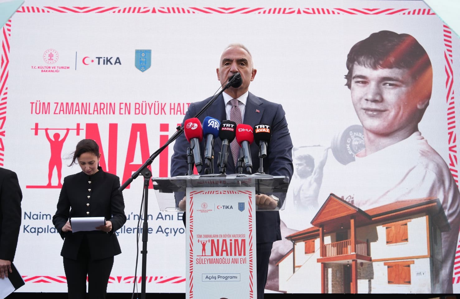 naim suleymanoglunun dogdugu ev restorasyon calismasinin ardindan acildi 4 jRYCYw5f