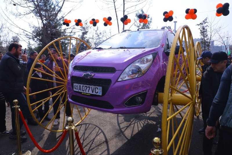 namangan otomobil festivaline buyuk ilgi 3 Mbiw39ht