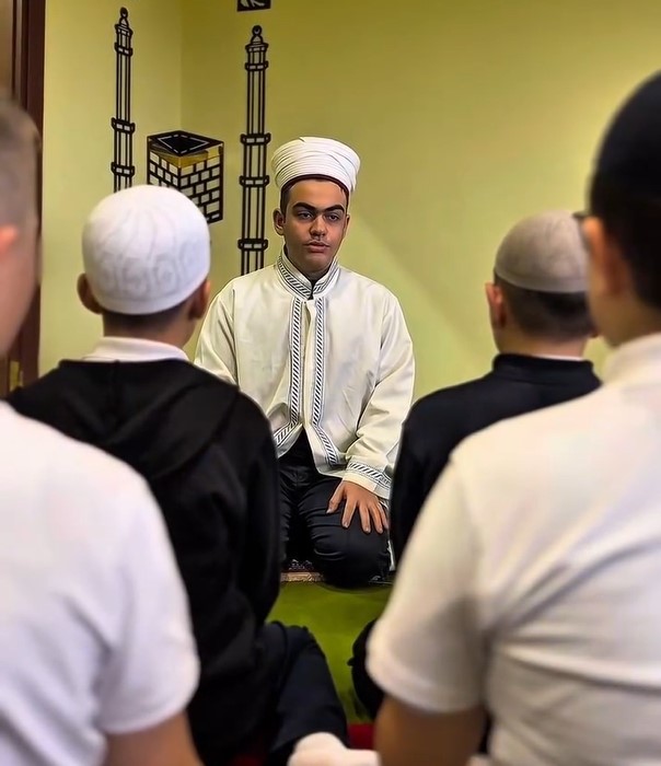 Namazla alay edilen sosyal medya akımına cevap imam hatipli öğrencilerden geldi 5 namazla alay edilen sosyal medya akimina cevap imam hatipli ogrencilerden geldi 1 rpCZCrsB