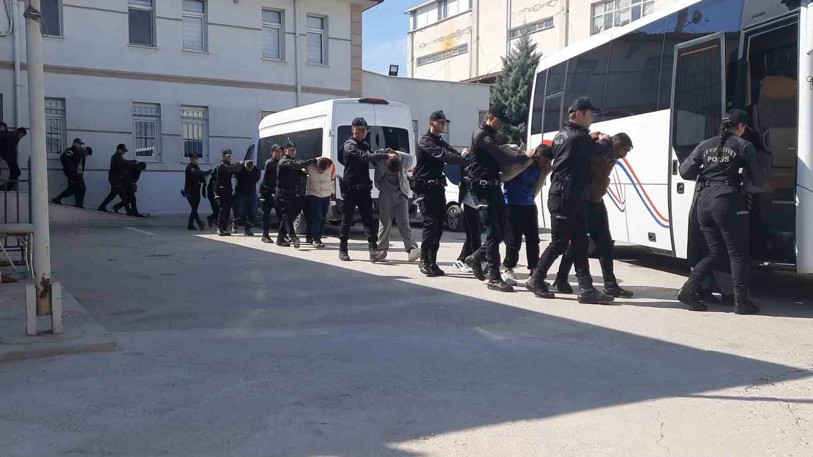 narkokapan konya operasyonu 424 tutuklama 0 jeGhLaTA