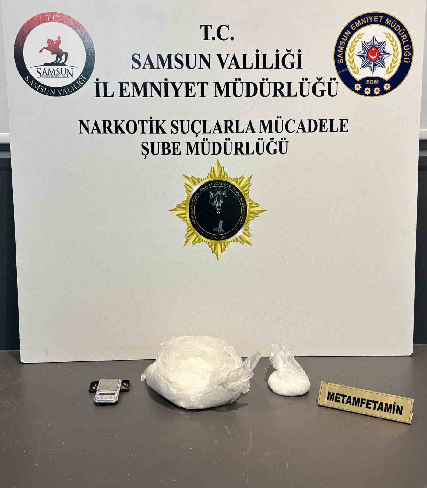 narkotik dedektor kopegi pera araca saklanmis uyusturucuyu buldu 5 Bnvn8zea