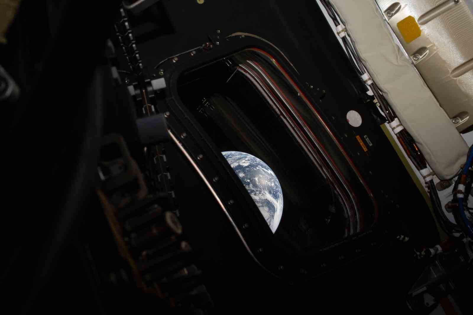 nasa artemis ii gorevinden dunyanin yeni fotografini paylasti 0 94sMYnjv