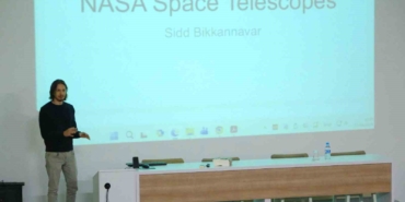 nasa-bilim-insani-sidd-bikkannavar-ogrencileri-ile-bulustu-1NavhOTL.jpg
