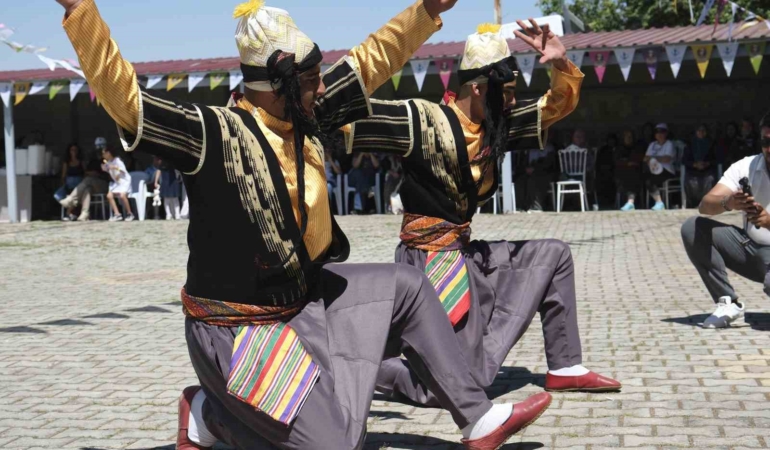 nasreddin-hocanin-mayasi-bu-kez-birlik-ve-kardeslik-icin-calindi-U7RfCgUw.jpg