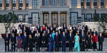 nato-liderleri-kulliyede-aile-fotografinda-bulustu-FGqKNdxD.jpg