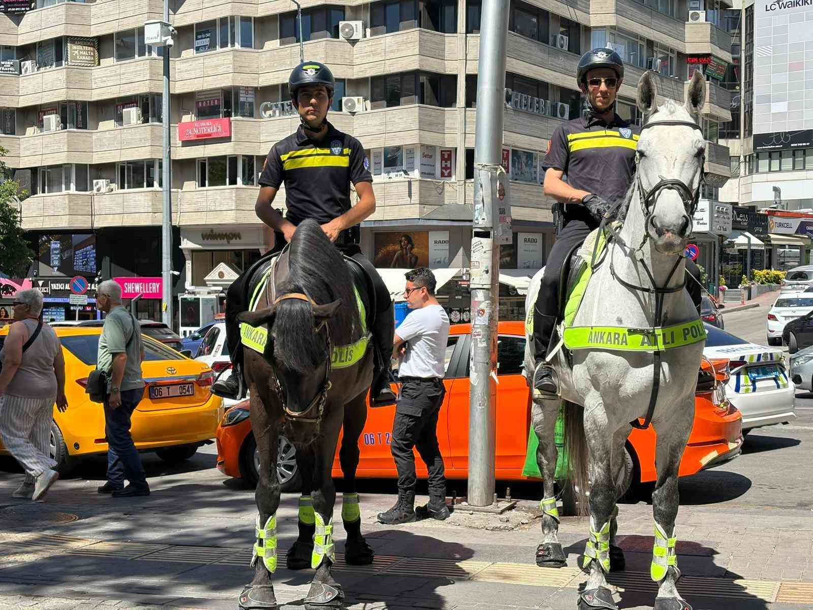 nato zirvesi oncesi baskentte atli polislerin mesaisi suruyor 0 7O9DNORu