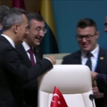 nato-zirvesinde-cumhurbaskani-erdoganin-kalemine-yakin-inceleme-tzZ4JgEi.jpg
