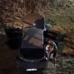 navigasyon-yanlis-yolu-gosterdi-dereye-uctu-1-yarali-OsJzFPZF.jpg