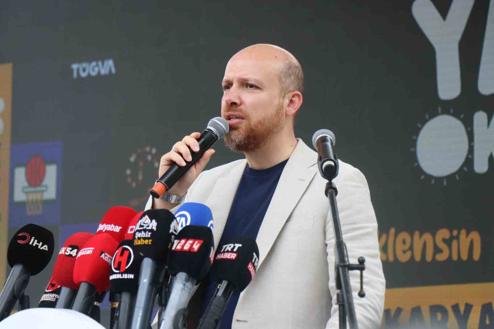necmettin bilal erdogandan genclere dunyaya damgasini vuran turkiyeyi sizler insa edeceksiniz 3 CRIRMXOm