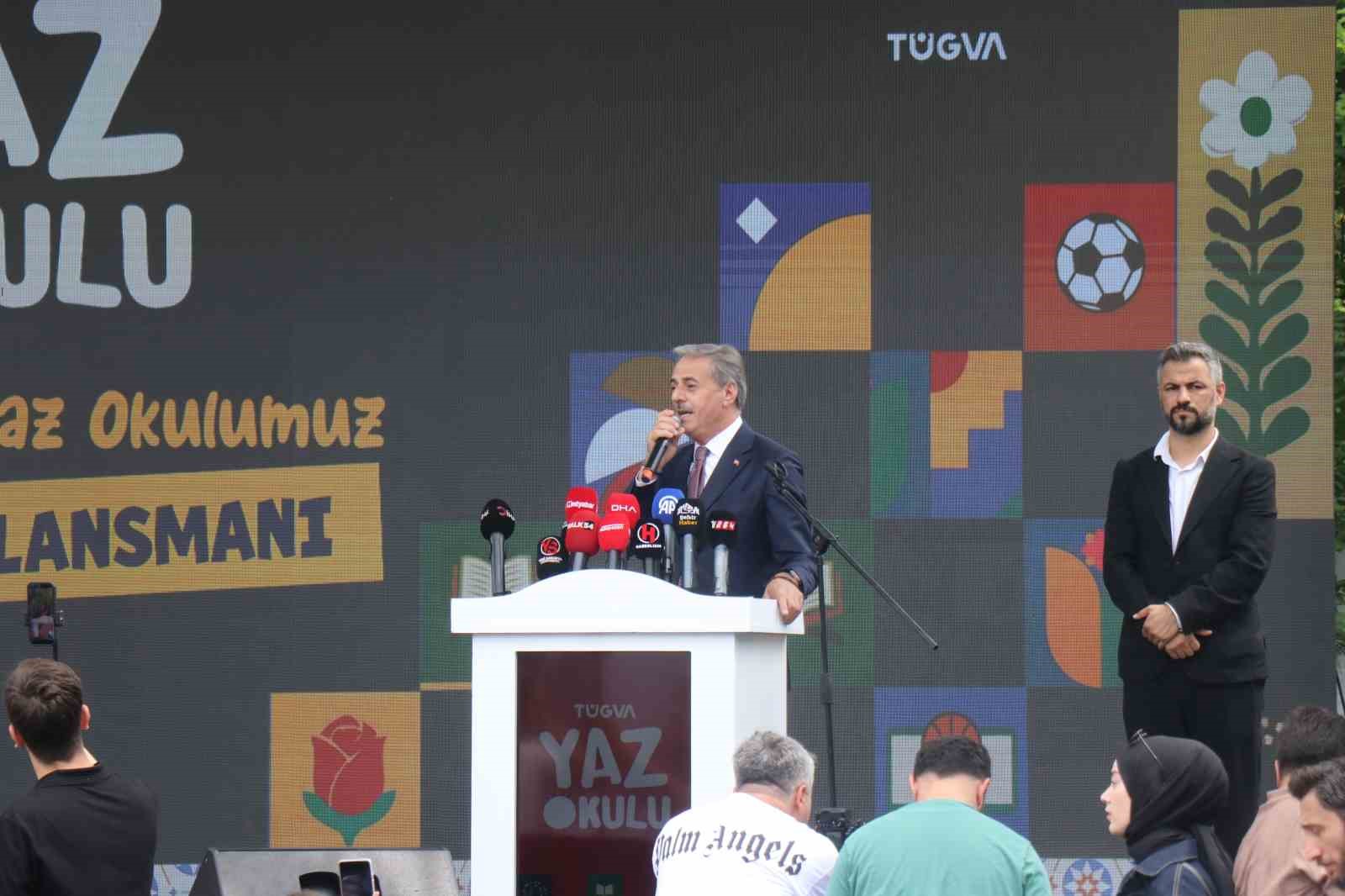 necmettin bilal erdogandan genclere dunyaya damgasini vuran turkiyeyi sizler insa edeceksiniz 7 SYQCGzzQ