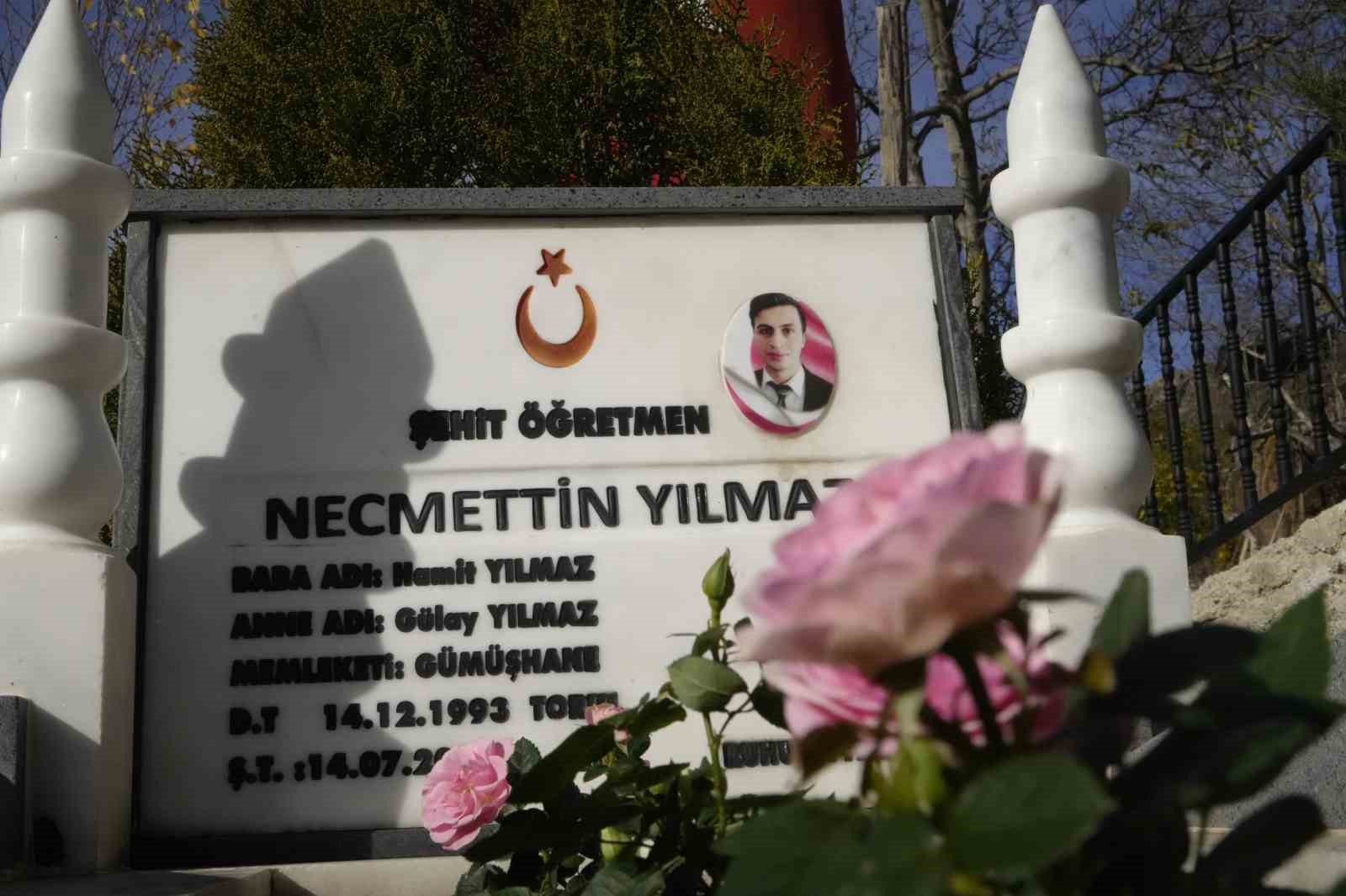 necmettin ogretmensiz 9 ogretmenler gunu 2 O6P48tbz