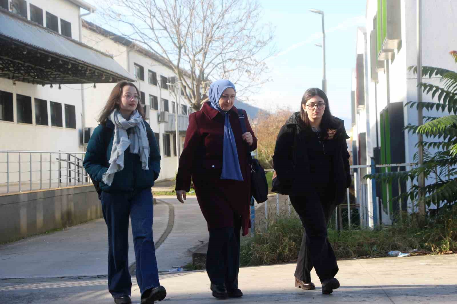 neden olmasin dedi 45 yasinda universite hayaline kavustu 2 WFGMDOAh