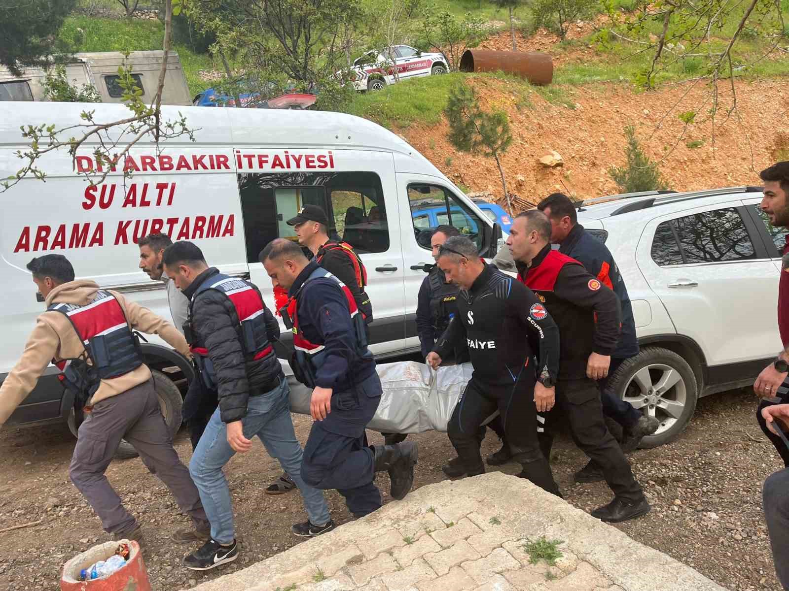 nehre dusen sahsin cansiz bedenine ulasildi 3 BjLE6S71