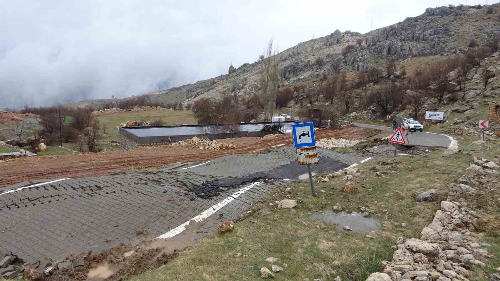 nemrut dagi yolunda heyelan meydana geldi 2 Cj6LEOFi
