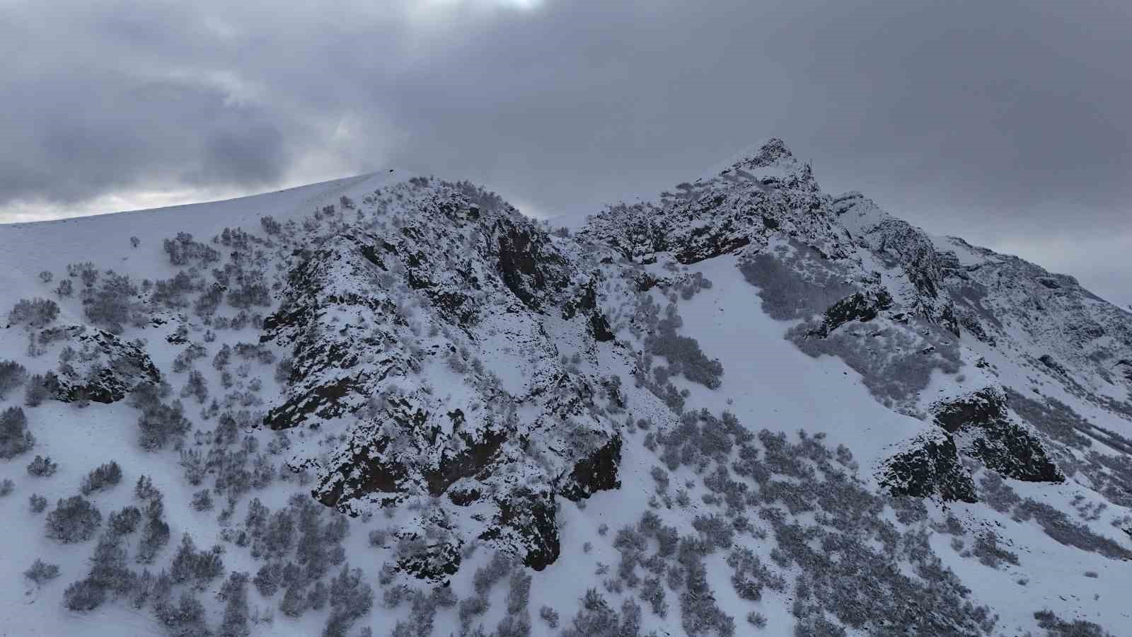 nemrut kalderasi beyaz gelinligini giydi 7 jv7C8KNl