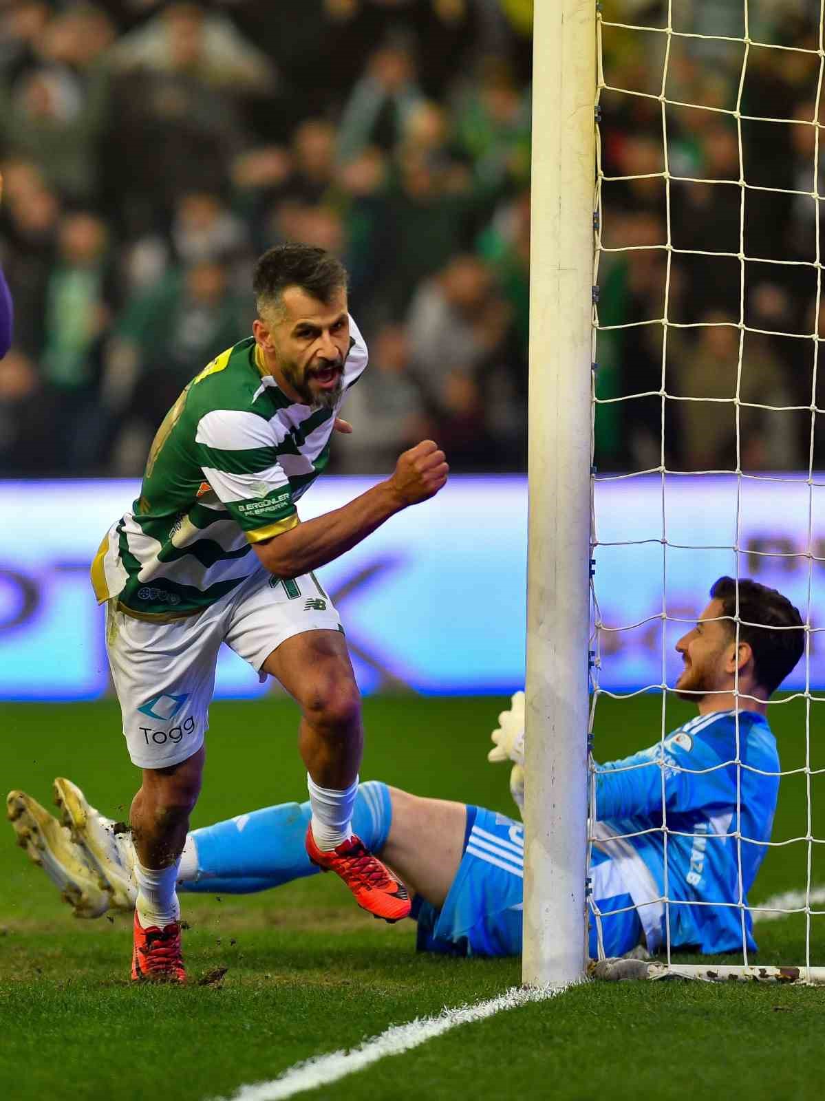 nesine 2 lig bursaspor 2 guzide gebze spor 0 2 LZLEqCLU