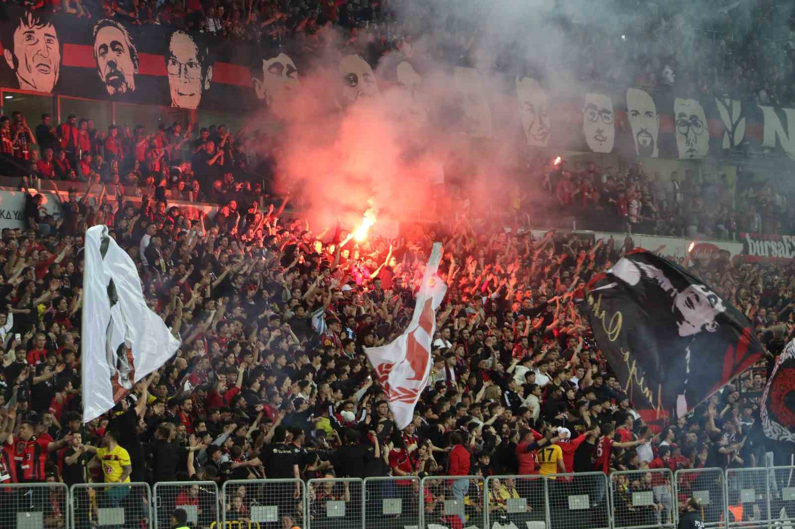 Nesine 3. Lig: Eskişehirspor: 0 - Ayvalıkgücü Belediyespor: 0 19 nesine 3 lig eskisehirspor 0 ayvalikgucu belediyespor 0 15 tDqmHT6t