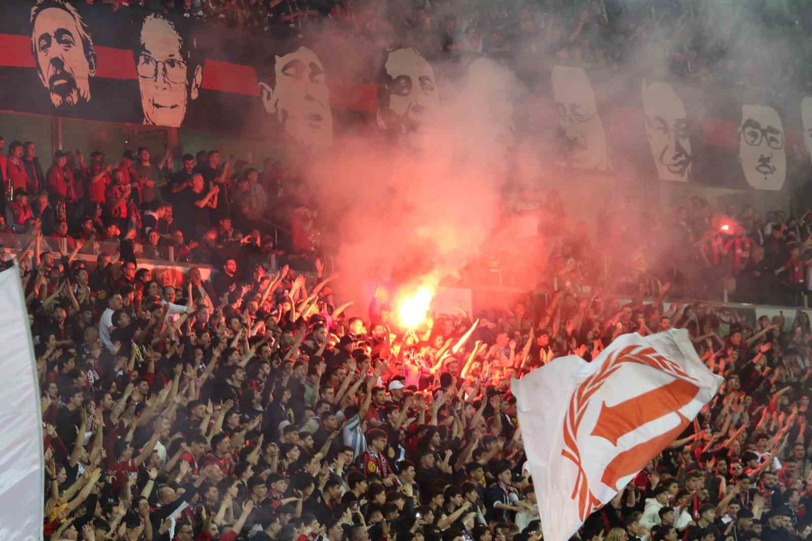 Nesine 3. Lig: Eskişehirspor: 0 - Ayvalıkgücü Belediyespor: 0 20 nesine 3 lig eskisehirspor 0 ayvalikgucu belediyespor 0 16 SKzb2yR8