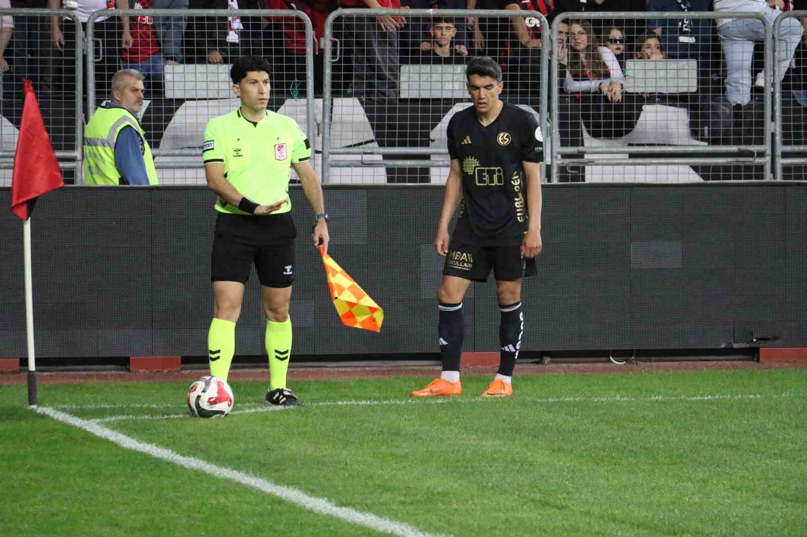 Nesine 3. Lig: Eskişehirspor: 0 - Ayvalıkgücü Belediyespor: 0 21 nesine 3 lig eskisehirspor 0 ayvalikgucu belediyespor 0 17 4bW7PnwA