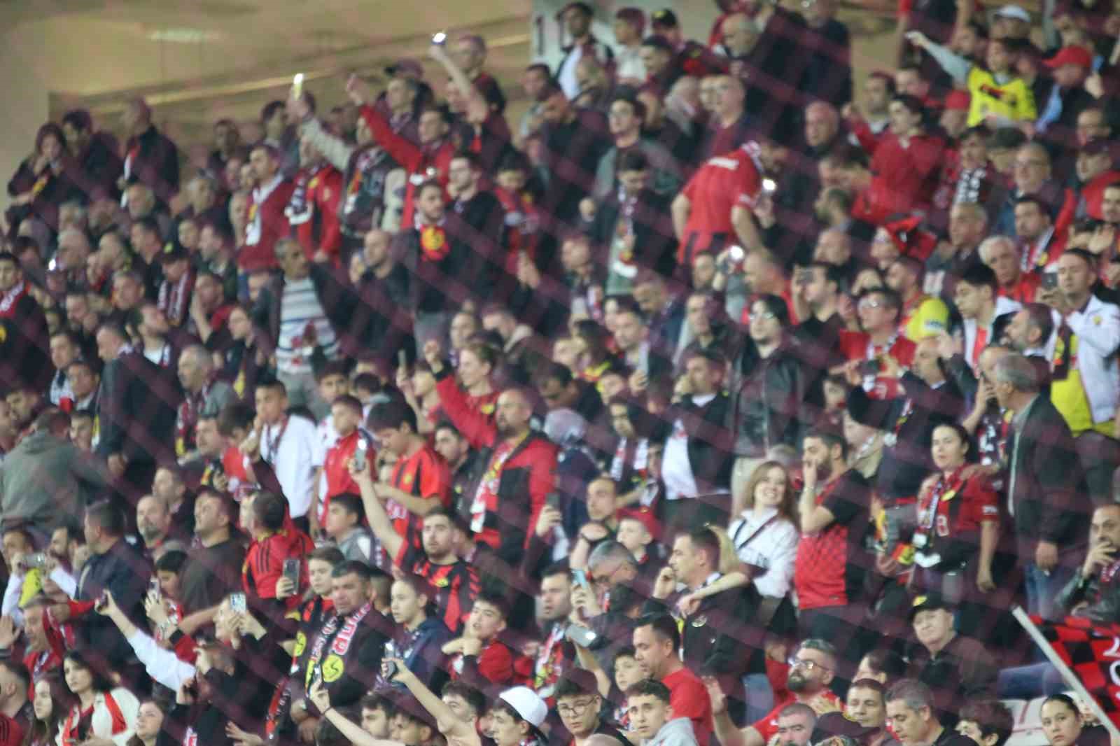 Nesine 3. Lig: Eskişehirspor: 0 - Ayvalıkgücü Belediyespor: 0 13 nesine 3 lig eskisehirspor 0 ayvalikgucu belediyespor 0 9 KXjJAy7H