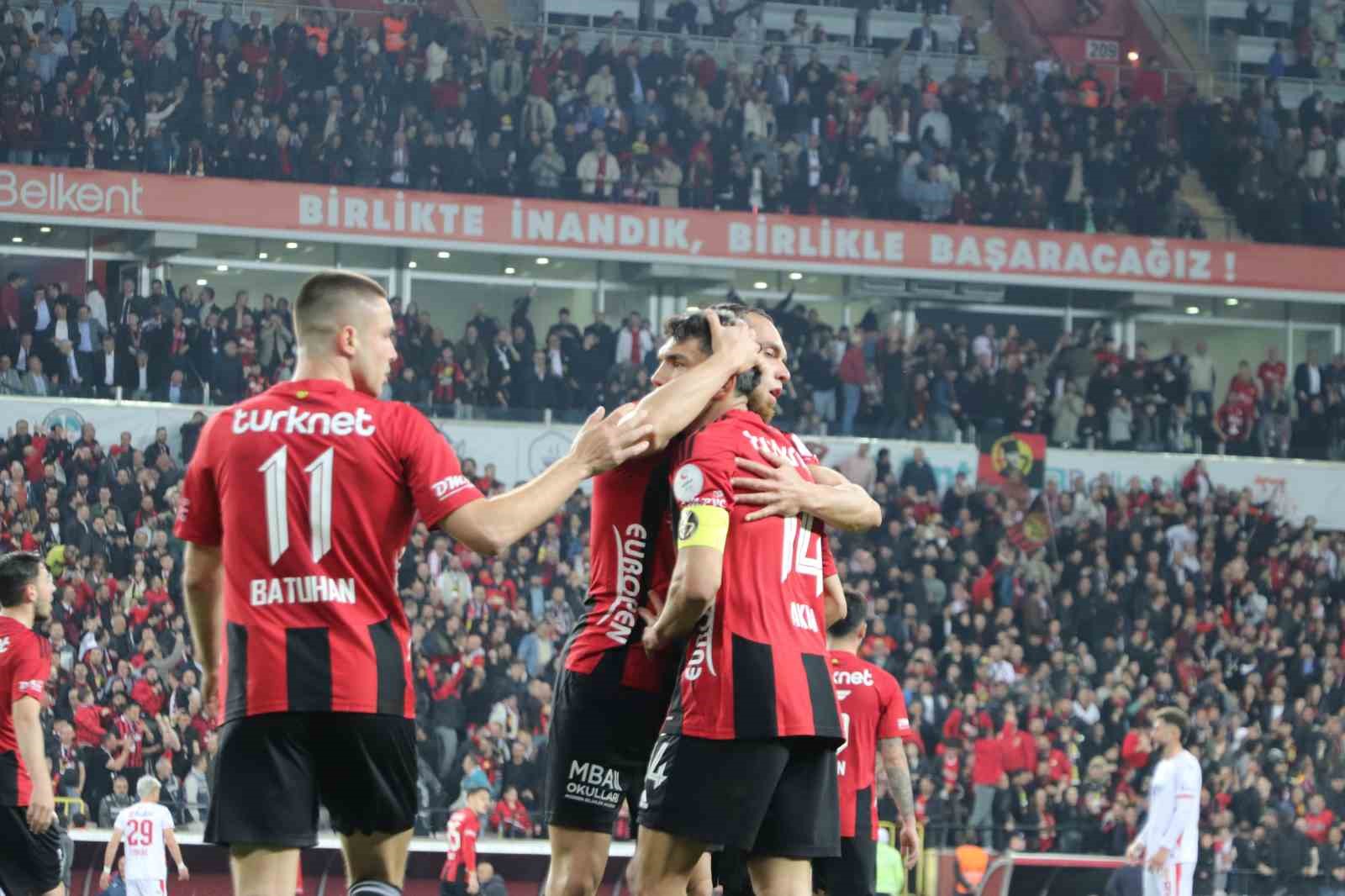 Nesine 3. Lig: Eskişehirspor: 3 - Balıkesirspor: 0 16 nesine 3 lig eskisehirspor 3 balikesirspor 0 12
