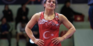 nesrin-bastan-bronz-madalya-BcFBW7ki.jpg