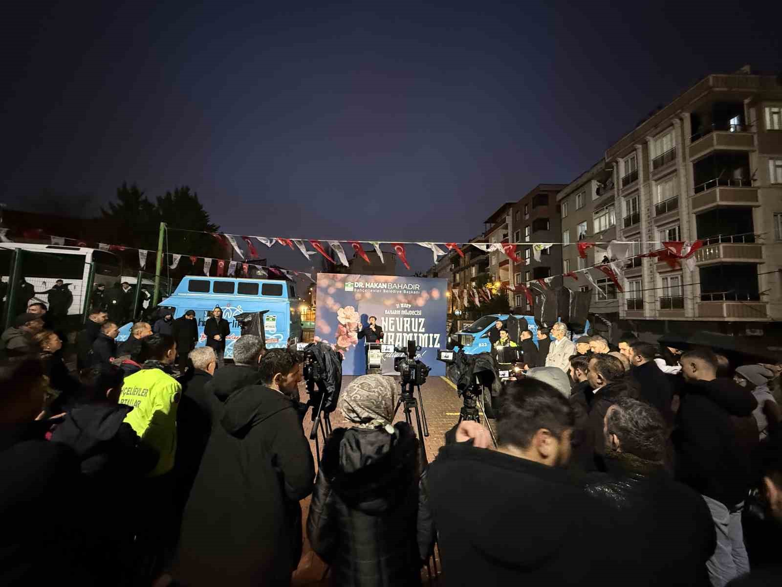 nevruz bayrami bahcelievlerde coskuyla kutlandi 6 TfrznDvh