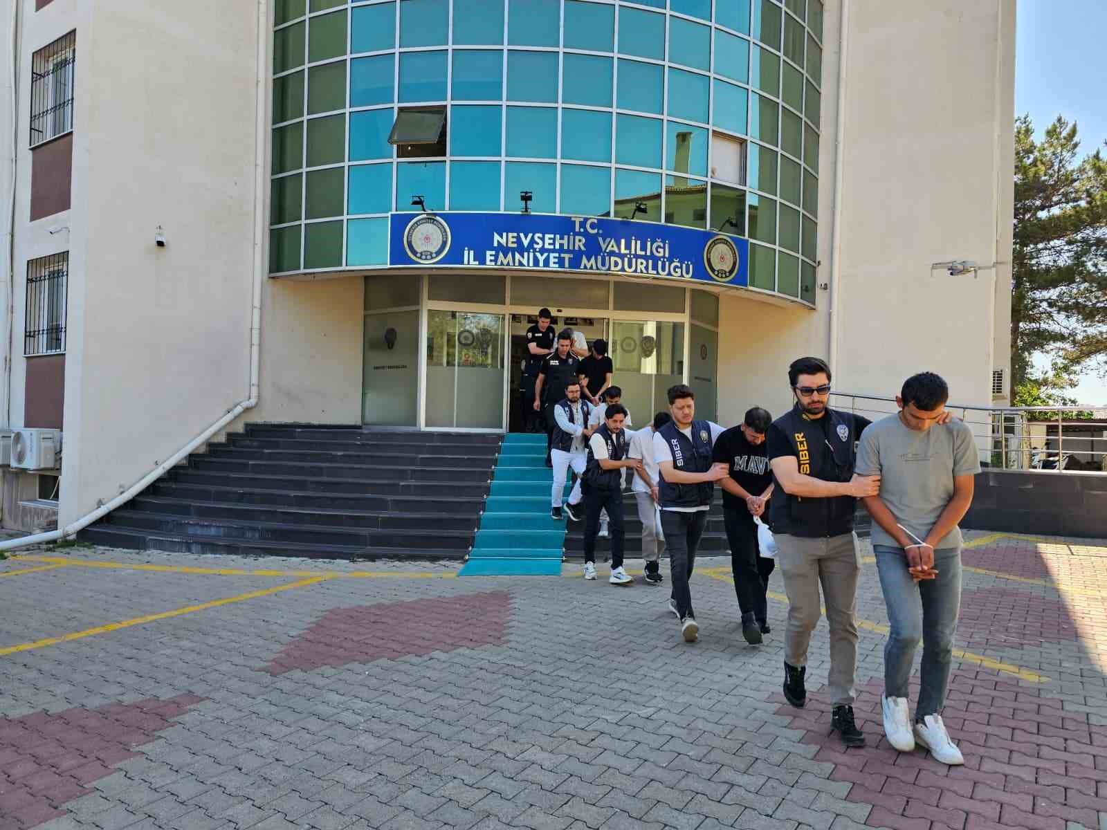 nevsehir merkezli 120 milyon liralik dolandiricilik operasyonunda 41 gozalti 3 QMe56epD
