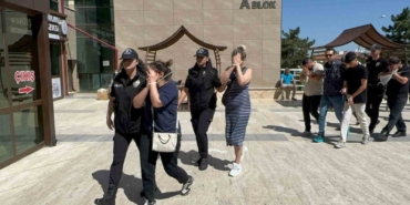nevsehir-merkezli-120-milyon-liralik-dolandiricilik-operasyonunda-41-gozalti-Z4Mi7RyP.jpg