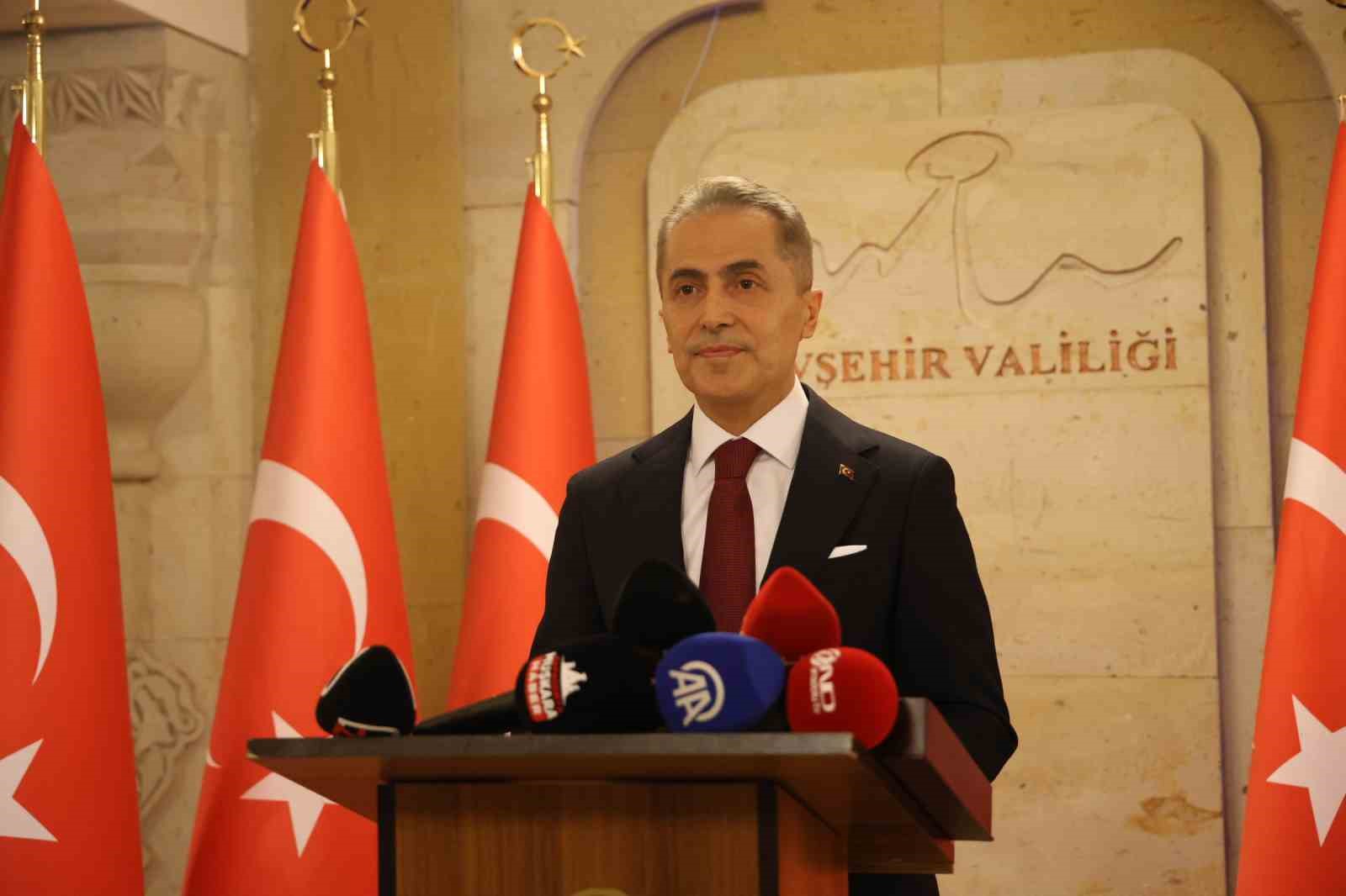 nevsehir valisi huseyin kok gorevine basladi 2 C4fvgnLM