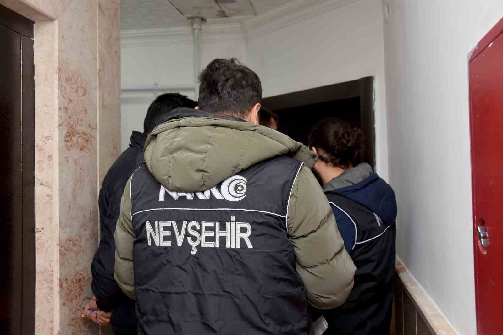 nevsehir ve istanbulda tefecilik operasyonu 68 gozalti 1 NG89KLpA