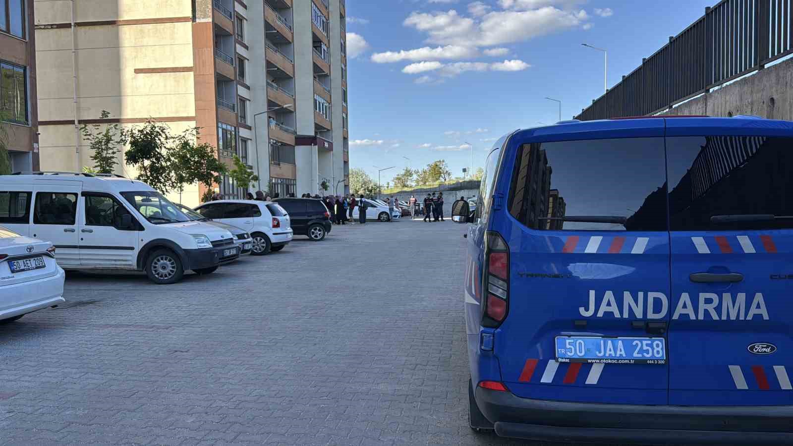 Nevşehir’de 5. kattan düşen 2 yaşındaki çocuk hayatını kaybetti 5 nevsehirde 5 kattan dusen 2 yasindaki cocuk hayatini kaybetti 1 4W7XfNwl