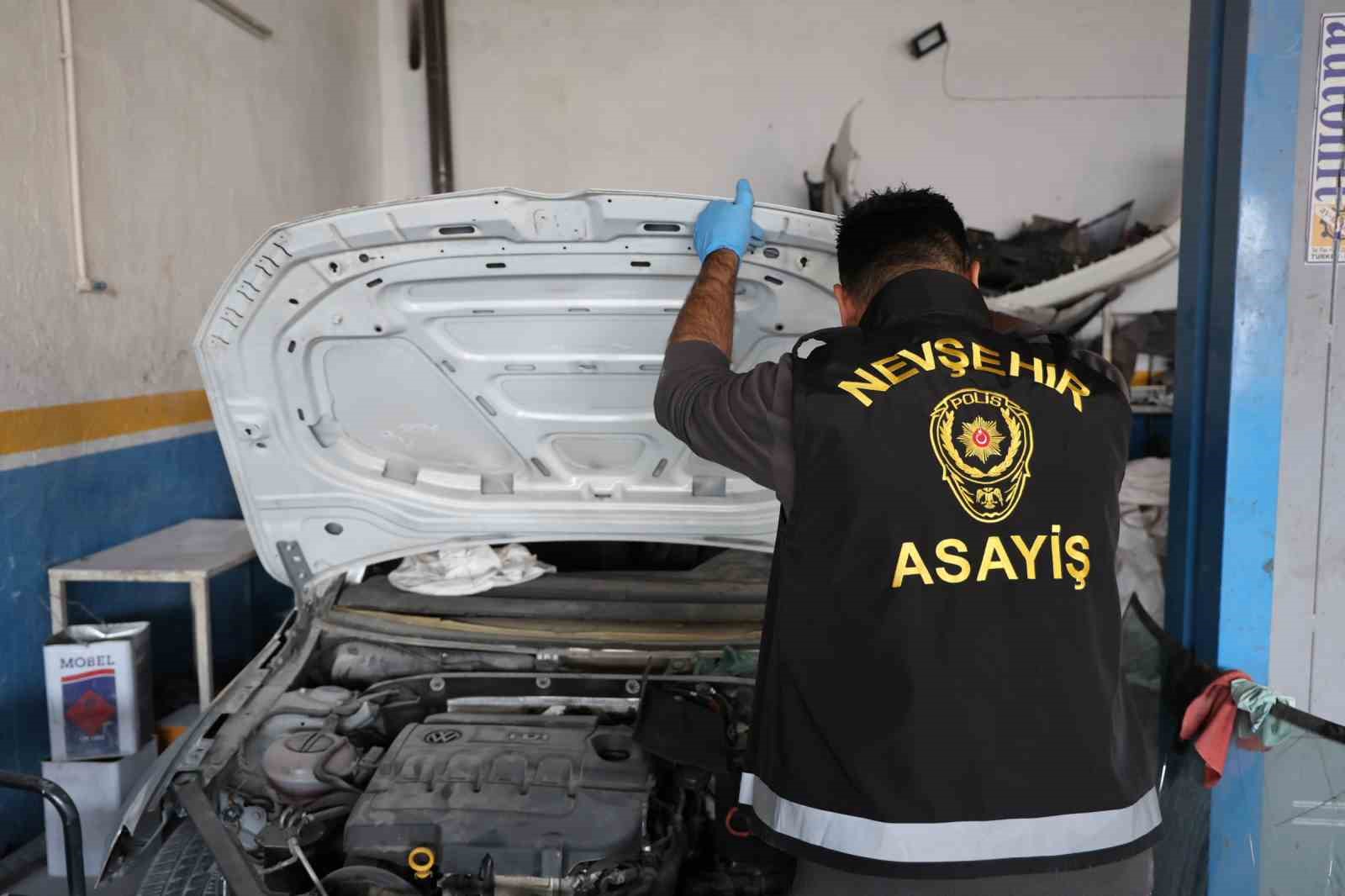 nevsehirde agir hasarli araclari change yapan ceteye operasyon 8 gozalti 4 faK3Gz3O