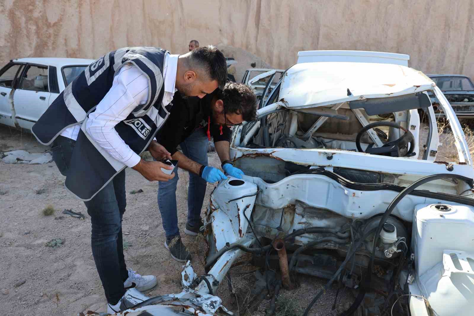 nevsehirde agir hasarli araclari change yapan ceteye operasyon 8 gozalti 6 KtDVg5Q7