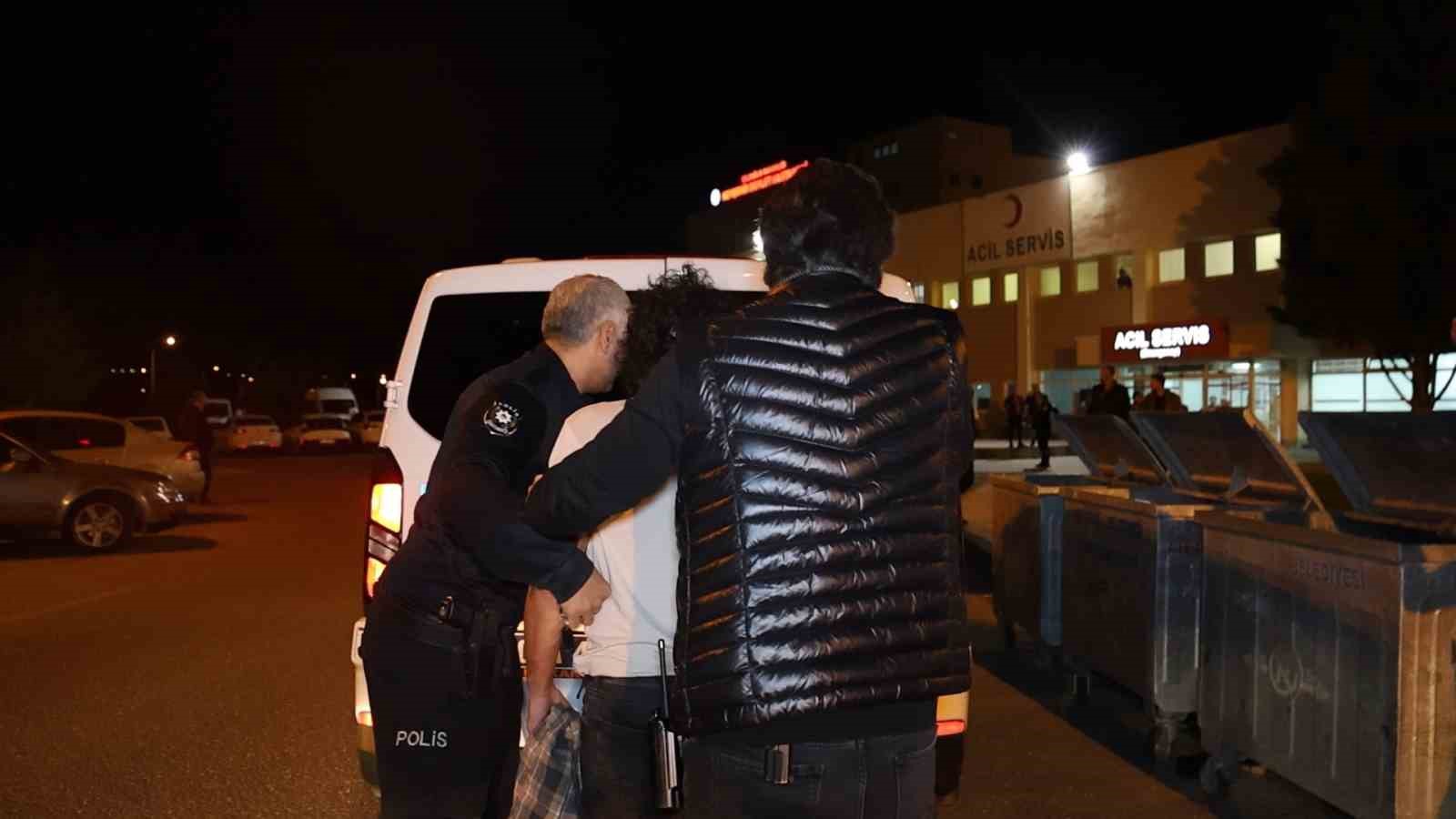 nevsehirde ambulans cagrilan evdeki bicakli kavgada saglik personeli mahsur kaldi 4 Te1p3H8t