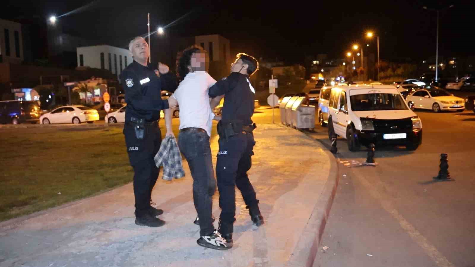 nevsehirde ambulans cagrilan evdeki bicakli kavgada saglik personeli mahsur kaldi 5 cJR68iVC