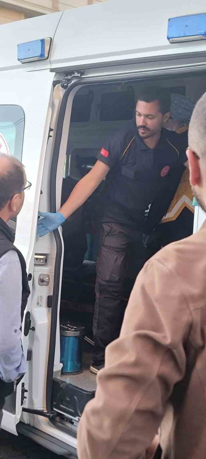 nevsehirde babasindan kacan zihinsel engelli sahis deredeki agacta asili kaldi 4 B2W55dbM