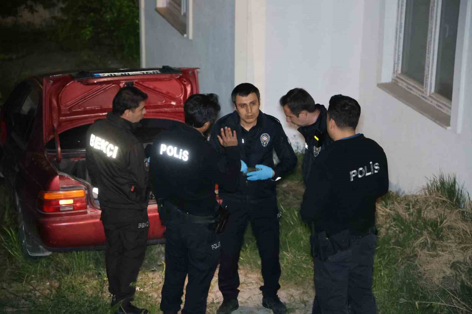 nevsehirde bir aractan uzun namlulu silah mermileri cikti 6 VE7Ec4vZ